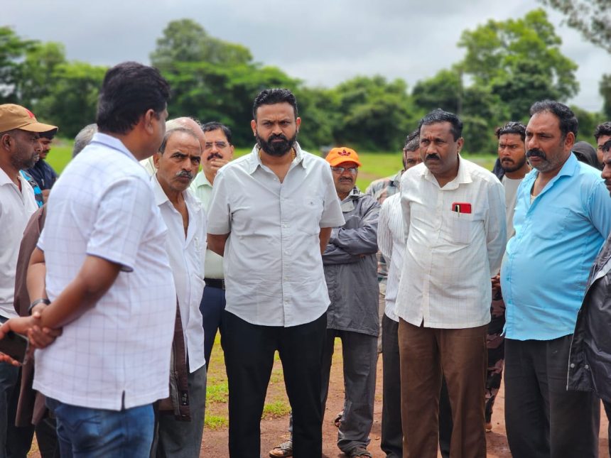 ಹೈಟೆಕ್ ಸ್ಟೇಡಿಯಂ ನಿರ್ಮಾಣ: ಸ್ಥಳ ಪರಿಶೀಲಿಸಿದ ಚನ್ನರಾಜ ಹಟ್ಟಿಹೊಳಿ