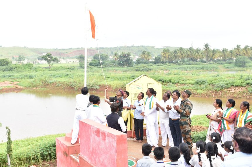 ಅಮೃತ ಸರೋವರ ದಡದಲ್ಲಿ ಸ್ವಾತಂತ್ರ್ಯೋತ್ಸವದ ಕಲರವ 