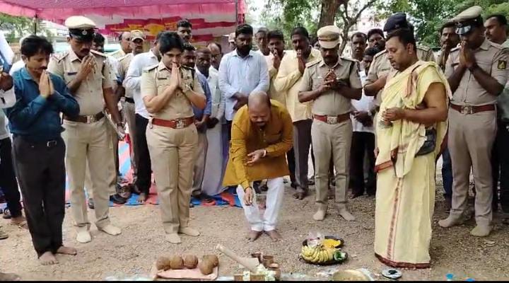 ಪೋಲೀಸ್ ವಸತಿಗೃಹ ನಿರ್ಮಾಣ ಕಾಮಗಾರಿಗೆ ಶಾಸಕರಿಂದ ಭೂಮಿಪೂಜೆ