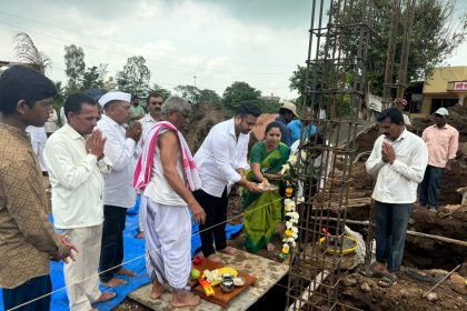 ಕಾಲಂ ಪೂಜೆ ನೆರವೇರಿಸಿದ ಮೃಣಾಲ್‌ ಹೆಬ್ಬಾಳಕರ್