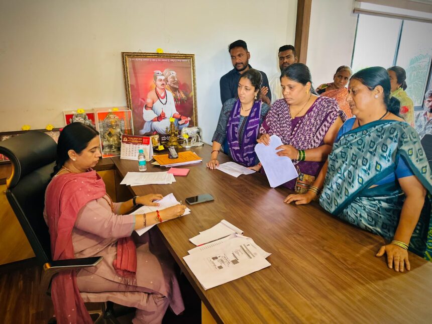 ಇಂದು ಬೆಳಗಾವಿ ಯ ಗೃಹ ಕಚೇರಿಯಲ್ಲಿ