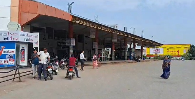 ಸಿಂಧನೂರು ಬಂದ್ ಭಾಗಶಃ ಯಶಸ್ವಿ ..!