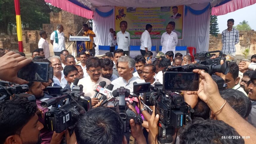 ವಿವಿಧ ಕಾಮಗಾರಿಗಳಿಗೆ ಭೂಮಿಪೂಜೆ