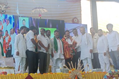 ಡಿಸಿಎಂ. ಡಿಕೆಶಿ ರೈತ ದಸರಾಕ್ಕೆ ಚಾಲನೆ.! ಐಕ್ಯ ಹೋರಾಟ ಸಮಿತಿ ಕಾರ್ಯಕರ್ತರ ಘೆರಾವ್.!