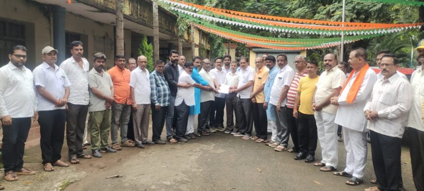 ವೀರ ರಾಣಿ ಕಿತ್ತೂರು ಚನ್ನಮ್ಮನ 200ನೇವಿಜಯೋತ್ಸವ ವೀರ ರಾಣಿ ಕಿತ್ತೂರು ಚನ್ನಮ್ಮನ 200ನೇವಿಜಯೋತ್ಸವ