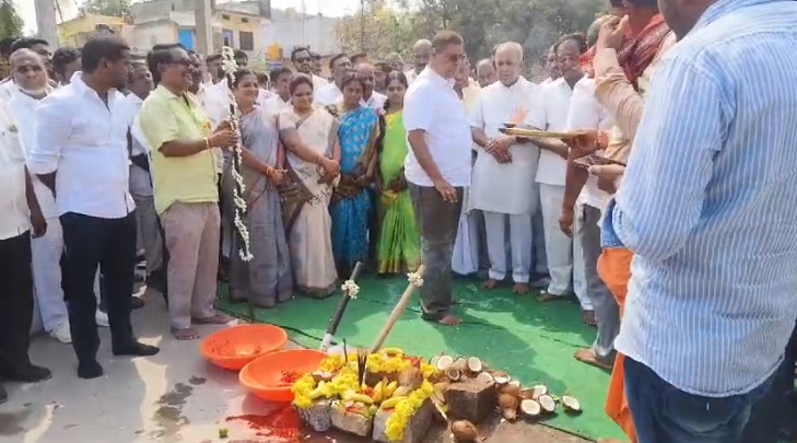 ಜನತೆಯ ಬಹುದಿನದ ಬೇಡಿಕೆಯಾದ ಸಿಟಿ ಬಸ್ ನಿಲ್ದಾಣಕ್ಕೆ ಸಚಿವರು ಶಾಸಕರಿಂದ ಭೂಮಿ ಪೂಜೆ