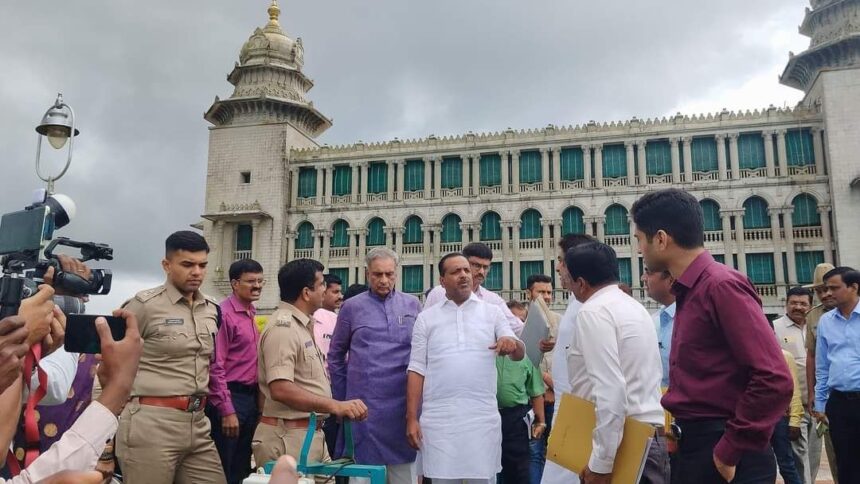 ಚಳಿಗಾಲ ಅಧಿವೇಶನ : ಅಗತ್ಯ ಸಿದ್ಧತೆಗಳನ್ನು ಮಾಡಿಕೊಳ್ಳಿ : ಸಭಾಧ್ಯಕ್ಷ ಯು.ಟಿ.ಖಾದರ ಸೂಚನೆ 