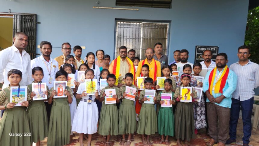 ದೇವು ಕುಮಾರ್ ನಾಟಿಕರ್ , ಹುಟ್ಟು ಹಬ್ಬವನ್ನು ಅನಾಥ ಆಶ್ರಮದಲ್ಲಿ ಮಕ್ಕಳಿಗೆ ಪೆನ್ , ನೋಟ್ ಬುಕ್ ವಿತರಣೆ ಮಾಡುವ ಮೂಲಕ ಆಚರಣೆ.