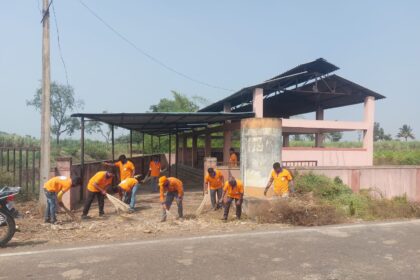 ಬೇಡಕಿಹಾಳದಲ್ಲಿ ಶೌರ್ಯಶ್ರೀ ಧರ್ಮಸ್ಥಳ ವಿಪತ್ತು ನಿರ್ವಹಣೆ ಘಟಕದಿಂದ ರುದ್ರಭೂಮಿ ಸ್ವಚ್ಛತೆ ಅಭಿಯಾನ