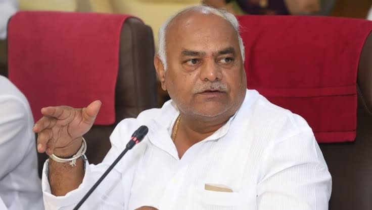 ಸಕ್ಕರೆ ರಫ್ತಿಗೆ ಅನುಮತಿ ನೀಡಿದಲ್ಲಿ ರೈತರಿಗೆ ಪ್ರತಿ ಟನ್ ಕಬ್ಬಿಗೆ 500 ರೂ.ಹೆಚ್ಚಿನ ದರ ಸಿಗಲಿದೆ : ಸಕ್ಕರೆ ಸಚಿವ 