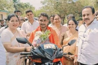 ಗೃಹಲಕ್ಷ್ಮಿ ಹಣದಿಂದ ಪತಿಗೆ ಸ್ಕೂಟರ್ ಕೊಡಿಸಿದ ಪತ್ನಿ