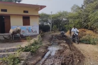 ಯರಮದೊಡ್ಡಿ ಕುಗ್ರಾಮ ಶಾಸಕರೇ ಜನಪ್ರತಿನಿಧಿಗಳೇ ಎಲ್ಲಿದ್ದೀರಿ ಜನರ ಗೋಳು ಕೇಳೋರ್ಯಾರು