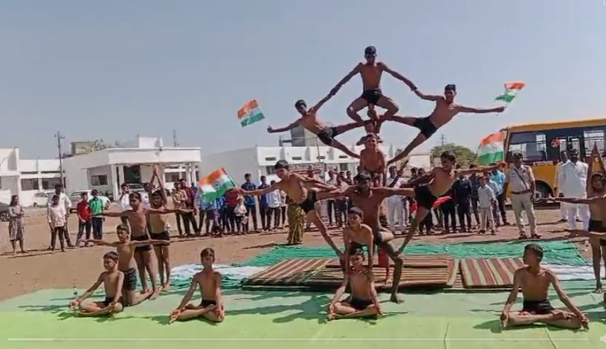 ಚಡಚಣ ತಾಲೂಕ್ ಅದ್ದೂರಿಯಾಗಿ ಗಣರಾಜ್ಯೋತ್ಸವ ಚಡಚಣ ತಾಲೂಕ್ ಅದ್ದೂರಿಯಾಗಿ ಗಣರಾಜ್ಯೋತ್ಸವ