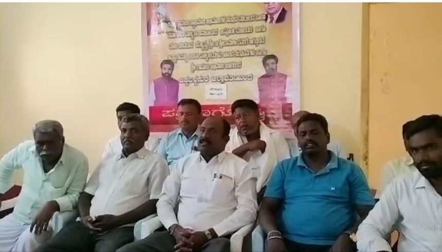 ಶ್ರೀರಾಮುಲು ಅವರಿಗೆ ಅನ್ಯಾಯವಾಗಿದ್ದಲ್ಲಿ ಉಗ್ರ ಹೋರಾಟ : ಶ್ರೀರಾಮುಲು ಸ್ವಾಭಿಮಾನಿ ಅಭಿಮಾನಿಗಳ ಸಂಘ ಶ್ರೀರಾಮುಲು ಅವರಿಗೆ ಅನ್ಯಾಯವಾಗಿದ್ದಲ್ಲಿ ಉಗ್ರ ಹೋರಾಟ : ಶ್ರೀರಾಮುಲು ಸ್ವಾಭಿಮಾನಿ ಅಭಿಮಾನಿಗಳ ಸಂಘ