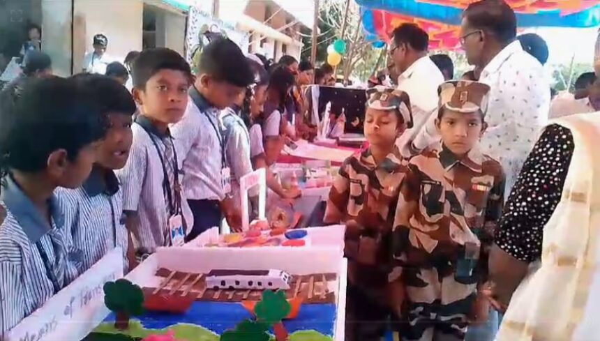 ಡಾ.ಕಲಾಮ ಕಾನ್ವೆಂಟ್ ಸ್ಕೂಲ್ ಆಂಗ್ಲ ಮಾಧ್ಯಮ ಶಾಲೆ ಸುಲೇಪೇಟನಲ್ಲಿ ವಸ್ತುಗಳ ಪ್ರದರ್ಶನ ಡಾ.ಕಲಾಮ ಕಾನ್ವೆಂಟ್ ಸ್ಕೂಲ್ ಆಂಗ್ಲ ಮಾಧ್ಯಮ ಶಾಲೆ ಸುಲೇಪೇಟನಲ್ಲಿ ವಸ್ತುಗಳ ಪ್ರದರ್ಶನ