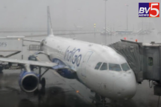 Delhi Fog Disrupts Travel: 400+ Flights Delayed.