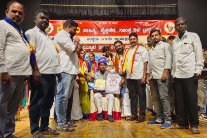 ಮಂಜುನಾಥ ಕುಂಬಾರ ಅವರ ಪತ್ರಿಕೋದ್ಯಮ ಸೇವೆಗೆ ಸಂದ ಬೆಳಕು ಸೇವಾರತ್ನ ಪ್ರಶಸ್ತಿ ರಾಷ್ಟ್ರಪ್ರಶಸ್ತಿ