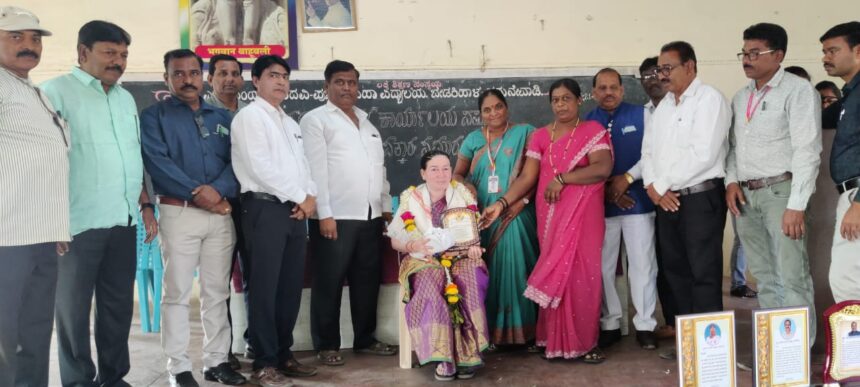 ವಿವಿಧ ಶಿಕ್ಷಕರ ಸಂಘದ ಒಳ ಜಗಳದಿಂದಾಗಿ ದೈಹಿಕ ಶಿಕ್ಷಕರ ಬೇಡಿಕೆಗಳು ಈಡೇರುತ್ತಿಲ್ಲ ಅಧ್ಯಕ್ಷ ಮಹದೇವ್ ಗೋಕಾರ್ ವಿಶಾದ ವಿವಿಧ ಶಿಕ್ಷಕರ ಸಂಘದ ಒಳ ಜಗಳದಿಂದಾಗಿ ದೈಹಿಕ ಶಿಕ್ಷಕರ ಬೇಡಿಕೆಗಳು ಈಡೇರುತ್ತಿಲ್ಲ ಅಧ್ಯಕ್ಷ ಮಹದೇವ್ ಗೋಕಾರ್ ವಿಶಾದ