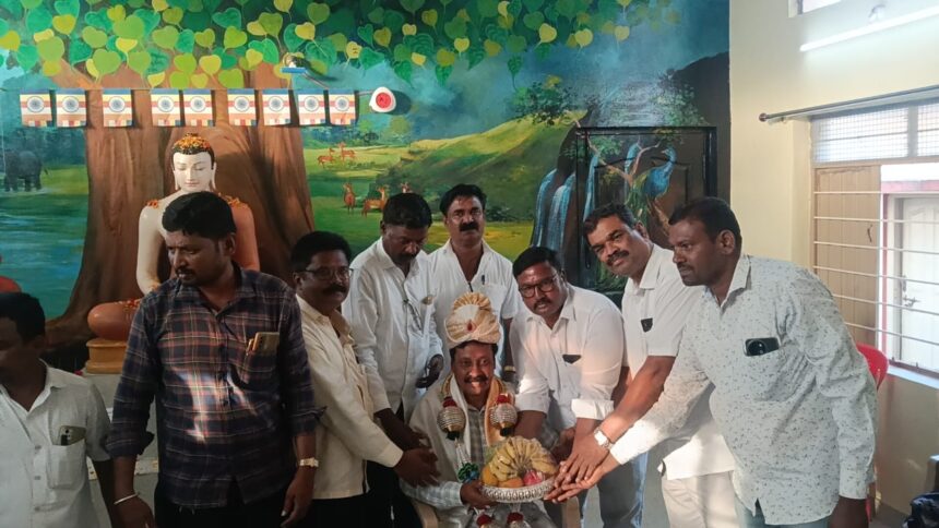 ಮೀನುಗಾರಿಕೆ ಮಹಾಮಂಡಳಿಯ ನಿರ್ದೇಶಕರಾಗಿ ಆಯ್ಕೆಯಾದ ನಿಂಗರಾಜು ಅವರಿಗೆ ಸನ್ಮಾನ ಮೀನುಗಾರಿಕೆ ಮಹಾಮಂಡಳಿಯ ನಿರ್ದೇಶಕರಾಗಿ ಆಯ್ಕೆಯಾದ ನಿಂಗರಾಜು ಅವರಿಗೆ ಸನ್ಮಾನ