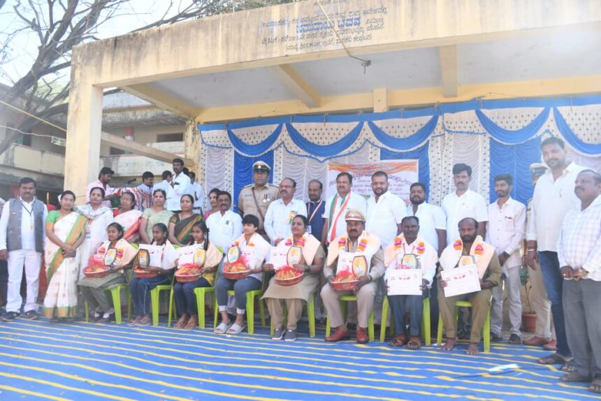 ಸಂವಿಧಾನ ರಚನಾಕಾರರನ್ನು ಸದಾ ಸ್ಮರಿಸಿ