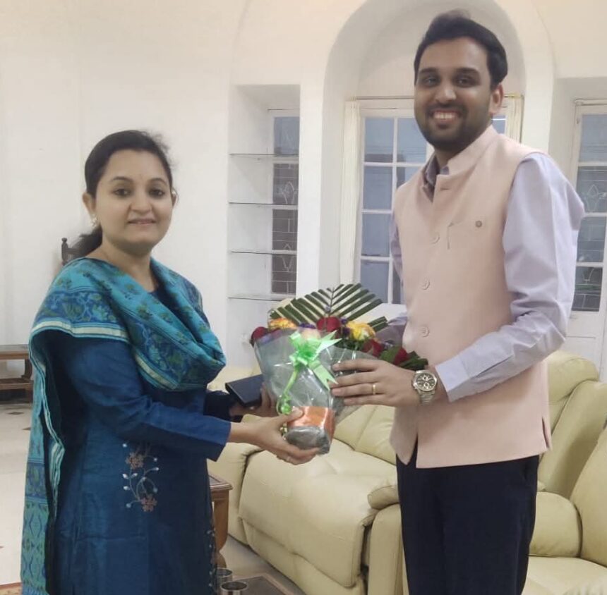 ಧಾರವಾಡ :ಜಿಲ್ಲಾ ಪಂಚಾಯತ ಸಿಇಓ ಆಗಿ ಭುವನೇಶ ಪಾಟೀಲ ಅಧಿಕಾರ ಸ್ವೀಕಾರ ಧಾರವಾಡ :ಜಿಲ್ಲಾ ಪಂಚಾಯತ ಸಿಇಓ ಆಗಿ ಭುವನೇಶ ಪಾಟೀಲ ಅಧಿಕಾರ ಸ್ವೀಕಾರ