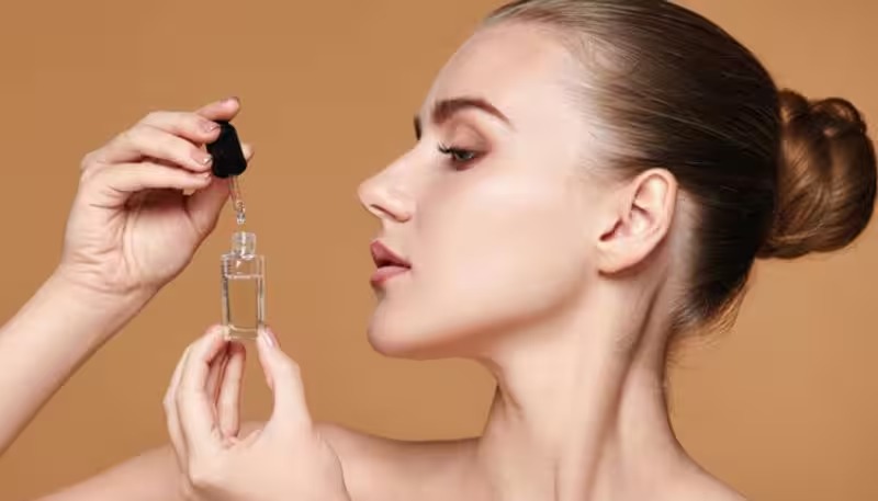 ರಾತ್ರಿ ಮಲಗುವ ಮುನ್ನ ಇದನ್ನ ಮುಖಕ್ಕೆ ಹಚ್ಚಿದರೆ 10 ವರ್ಷ ವಯಸ್ಸು ಕಡಿಮೆಯಾಗುತ್ತೆ! ರಾತ್ರಿ ಮಲಗುವ ಮುನ್ನ ಇದನ್ನ ಮುಖಕ್ಕೆ ಹಚ್ಚಿದರೆ 10 ವರ್ಷ ವಯಸ್ಸು ಕಡಿಮೆಯಾಗುತ್ತೆ!