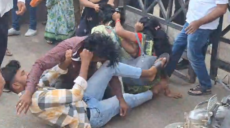 ಪ್ರಮಾಣಕ್ಕಿಂತ ಹೆಚ್ಚು ಆಸ್ತಿ ಸಂಪಾದಿಸಿದವರು ಮೊದಲು ಈ ಸುದ್ದಿ ನೋಡಿ. ಪ್ರಮಾಣಕ್ಕಿಂತ ಹೆಚ್ಚು ಆಸ್ತಿ ಸಂಪಾದಿಸಿದವರು ಮೊದಲು ಈ ಸುದ್ದಿ ನೋಡಿ.