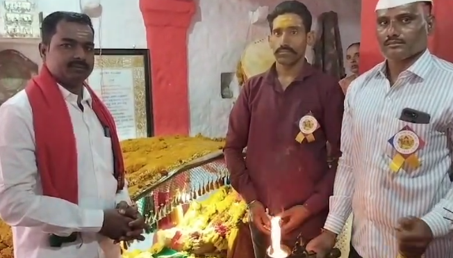 ಚಿಕ್ಕೋಡಿ ಹಾಲಟ್ಟಿ ನಗರದಲ್ಲಿ ಲಕ್ಷ್ಮಿ ದೇವಿಯ ಅದ್ಭುತವಾಗಿ ಐದು ದಿನಗಳ ಜಾತ್ರೆ ಸಂಭ್ರ ಸಂಭ್ರಮ.