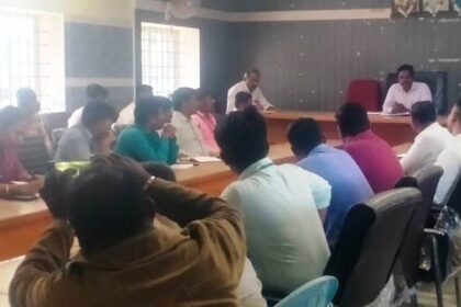 ಬಲವಂತವಾಗಿ, ಕಿರುಕುಳ ನೀಡಿ ಸಾಲ ವಸೂಲಿಗೆ ಮುಂದಾದರೆ ಕಠಿಣ ಕಾನೂನು ಕ್ರಮ : ಮೈಕ್ರೋ ಫೈನಾನ್ಸ್ ಗಳಿಗೆ ತಹಸೀಲ್ದಾರ್ ಖಡಕ್ ಎಚ್ಚರಿಕೆ