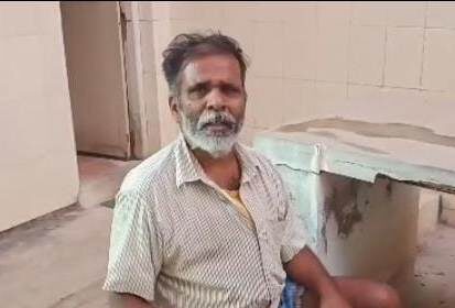 ನಕಲಿ ದಾಖಲೆ ಸೃಷ್ಟಿಸಿ ಬೇರೆಯವರ ಹೆಸರಿಗೆ ಖಾತೆ, ಕಂದಾಯ ಅಧಿಕಾರಿಗಳ ಮೇಲೆ ಆರೋಪ /  ತಾಲೂಕು ಪಂಚಾಯ್ತಿ ಕಛೇರಿಯಲ್ಲೇ ರೈತ ಆತ್ಮಹತ್ಯೆಗೆ ಯತ್ನ