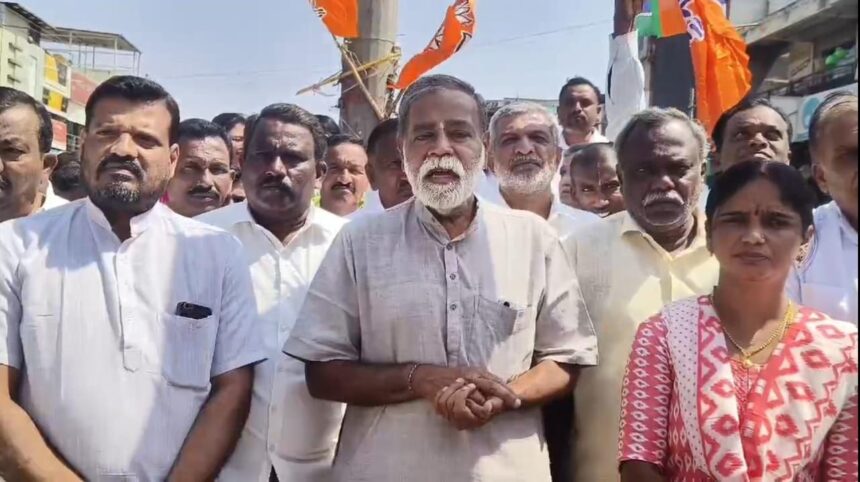 ದೆಹಲಿ ಚುನಾವಣೆ: ಬಿಜೆಪಿ ಗೆಲುವು: ತಿಪಟೂರಿನಲ್ಲಿ ಸಂಭ್ರಮಾಚರಣೆ