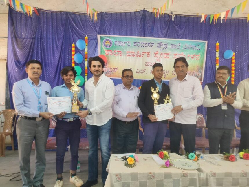 ಎಸ್ ಎಸ್ ಎಲ್ ಸಿ ಪರಿಕ್ಷೇಯಲ್ಲಿ ಹೆಚ್ಚಿನ ಅಂಕಗಳಿಸಿದ ವಿದ್ಯಾರ್ಥಿಗಳಿಗ ಬಹುಮಾನ ನೀಡಿದ ಶಾಸಕ ಆಸಿಫ್ ಸೇಟ್