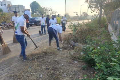 ಅಮನ್ ಸೇಟ್ ನೇತೃತ್ವದಲ್ಲಿ ಆಸಿಫ್ ಸೇಟ್ ಫೌಂಡೇಶನ್ ವತಿಯಿಂದ ಸ್ವಚ್ಚತಾ ಅಭಿಯಾನ