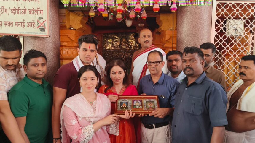 ಕ್ರಿಕೆಟ್ ವಿಶ್ವದ ಯುವಕರ ಕಣ್ಮಣಿ ಸಚಿನ ತೆಂಡೂಲ್ಕರ್ ಕುಟುಂಬದವರಿಂದ ಶ್ರೀ ಕ್ಷೇತ್ರ ನರಸಿಂಹವಾಡಿ ದತ್ತ ದರ್ಶನ.ಮುಗಿಬಿದ್ದ ಕ್ರೀಡಾ ರಸಿಕರು