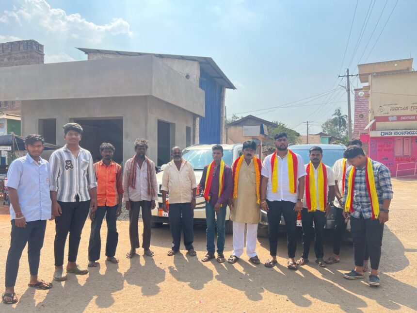 ಸರಕಾರಿ ಬಸ್ ನಿರ್ವಾಹಕ ಮಹಾದೇವ್ ಹುಕ್ಕೇರಿ ಮೇಲೆ ನಡೆದ ಹಲ್ಲೆ ಪ್ರಕರಣಕ್ಕೆ ಸಂಬಂದ ಬೆಳಗಾವಿ ಜಿಲ್ಲಾ ಘಟಕದಿಂದ ಎಚ್ಚರಿಕೆ ಸರಕಾರಿ ಬಸ್ ನಿರ್ವಾಹಕ ಮಹಾದೇವ್ ಹುಕ್ಕೇರಿ ಮೇಲೆ ನಡೆದ ಹಲ್ಲೆ ಪ್ರಕರಣಕ್ಕೆ ಸಂಬಂದ ಬೆಳಗಾವಿ ಜಿಲ್ಲಾ ಘಟಕದಿಂದ ಎಚ್ಚರಿಕೆ