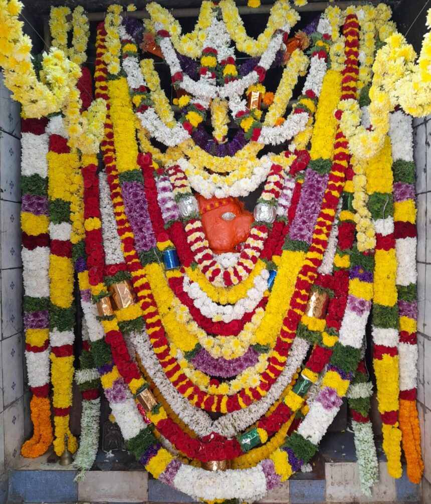 ಆಂಜನೇಯಸ್ವಾಮಿಗೆ ಶಿವರಾತ್ರಿ ಹಬ್ಬದ ಪ್ರಯುಕ್ತ ವಿಶೇಷ ಅಲಂಕಾರ ಆಂಜನೇಯಸ್ವಾಮಿಗೆ ಶಿವರಾತ್ರಿ ಹಬ್ಬದ ಪ್ರಯುಕ್ತ ವಿಶೇಷ ಅಲಂಕಾರ