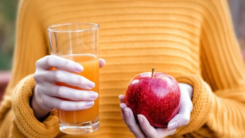 ಸೇಬು ಅಥವಾ ಸೇಬಿನ ರಸ ಯಾವುದು ಆರೋಗ್ಯಕ್ಕೆ ಉತ್ತಮ ಸೇಬು ಅಥವಾ ಸೇಬಿನ ರಸ ಯಾವುದು ಆರೋಗ್ಯಕ್ಕೆ ಉತ್ತಮ