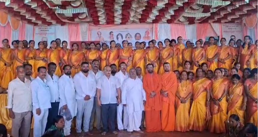 ಅಥಣಿ ಗಚ್ಚಿನ ಮಠದಲ್ಲಿ ಜರುಗಿದ ಉಡಿ ತುಂಬುವ ಕಾರ್ಯಕ್ರಮ ಅಥಣಿ ಗಚ್ಚಿನ ಮಠದಲ್ಲಿ ಜರುಗಿದ ಉಡಿ ತುಂಬುವ ಕಾರ್ಯಕ್ರಮ