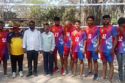 ” ಕುಂಬಾರ ಹಳ್ಳಿಯಲ್ಲಿ ಮಹಾ ಶಿವರಾತ್ರಿ ನಿಮಿತ್ಯ ಹೊನಲು ವಾಲಿಬಾಲ್ ಕ್ರೀಡಾಕೂಟ”