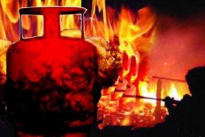 ನಂದಗಡದಲ್ಲಿ ಎಲ್ ಪಿ ಜಿ ಗ್ಯಾಸ್ ಸಿಲಿಂಡರ್ ಸ್ಪೋಟ : ಒಂದೇ ಕುಟುಂಬದ ಐವರಿಗೆ ಗಂಭೀರ ಗಾಯ