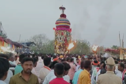 ರಾರಾವಿ ಶ್ರೀ ಹುತ್ತಿನ ಯಲ್ಲಮ್ಮ ದೇವಿಯ ಅದ್ದೂರಿ ರಥೋತ್ಸವ