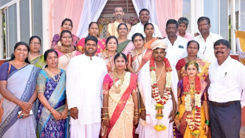 ಇಬ್ಬರು ಅನಾಥೆಯರಿಗೆ ಕೂಡಿ ಬಂತು ಕಂಕಣಬಲ