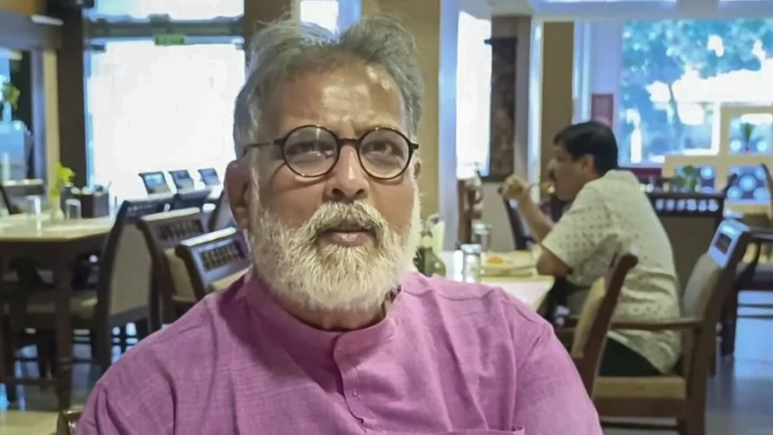 ಹೇಳಿಕೆ ಹಿಂಪಡೆಯಲು ನಕಾರ: ತುಷಾರ್ ಗಾಂಧಿಯನ್ನು ಬಂಧಿಸುವಂತೆ BJP, RSS ಒತ್ತಾಯ ಹೇಳಿಕೆ ಹಿಂಪಡೆಯಲು ನಕಾರ: ತುಷಾರ್ ಗಾಂಧಿಯನ್ನು ಬಂಧಿಸುವಂತೆ BJP, RSS ಒತ್ತಾಯ