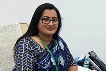 ದರ್ಶನ್ ರಿಂದ ಅಂತರ ಕಾಯ್ದುಕೊಳ್ಳುತ್ತಿದ್ದಾರೇಯೇ ಸುಮಲತಾ?