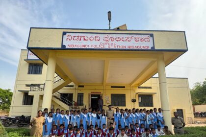 ಪೊಲೀಸ್ ಅಧಿಕಾರಿಗಳಿಂದ ತೆರೆದಮನೆ ಕಾರ್ಯಕ್ರಮ