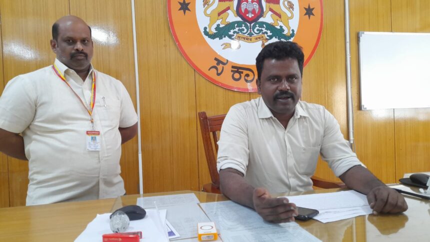 ಅನ್ನಭಾಗ್ಯ, ಇನ್ಮುಂದೆ ಡಿಬಿಟಿ ಇಲ್ಲ : ಅಕ್ಕಿಯನ್ನೇ ನೀಡಲಾಗುತ್ತೆ : ಕುಂಞ ಅಹಮದ್ ಅನ್ನಭಾಗ್ಯ, ಇನ್ಮುಂದೆ ಡಿಬಿಟಿ ಇಲ್ಲ : ಅಕ್ಕಿಯನ್ನೇ ನೀಡಲಾಗುತ್ತೆ : ಕುಂಞ ಅಹಮದ್