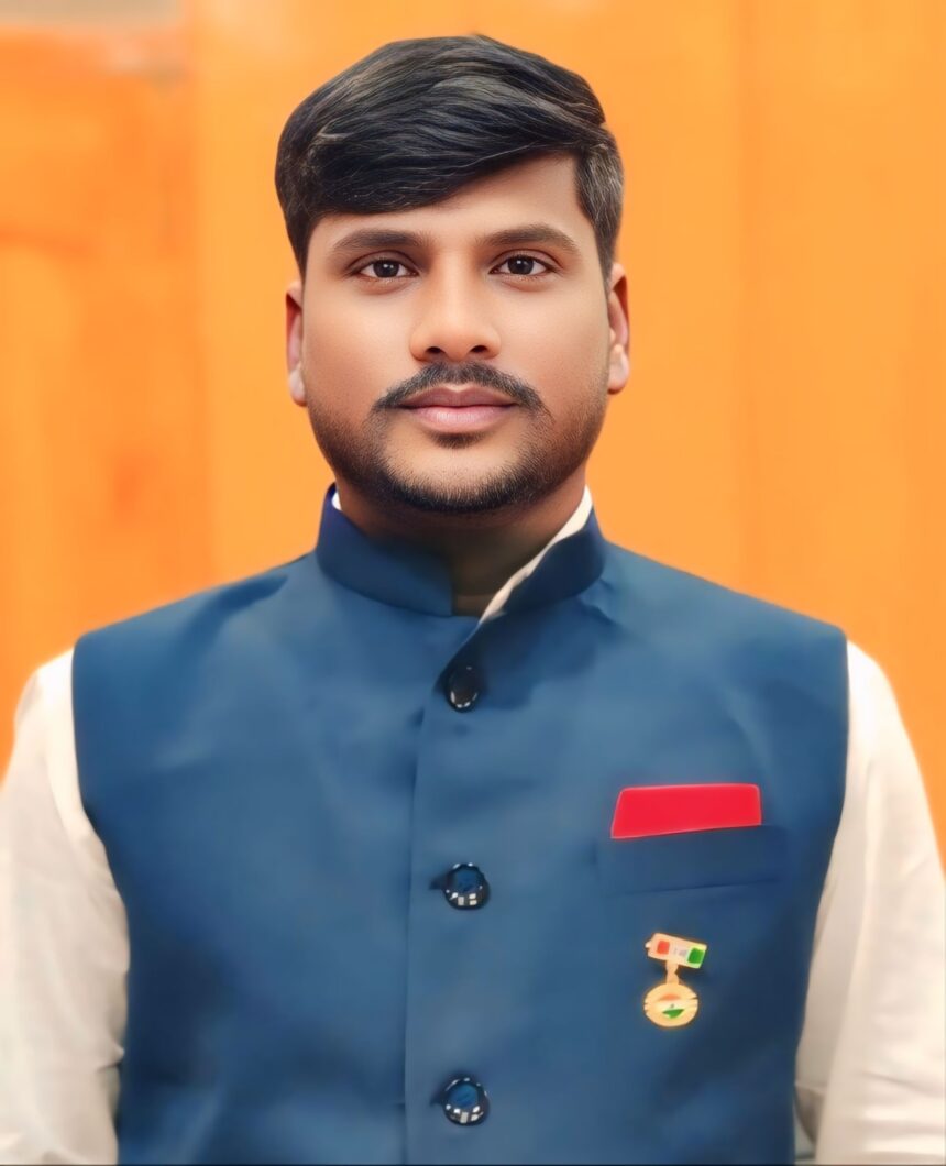 ಬಜೆಟ್ ನಲ್ಲಿ ಯಾದಗಿರಿ ಜಿಲ್ಲೆಗೆ ಮಲತಾಯಿ ಧೋರಣೆ ತೋರಿದ್ದಾರೆ ದಡೋರ್ ಅಧ್ಯಕ್ಷ ರವಿ ಬುರನೋಳ ಆರೋಪ ಬಜೆಟ್ ನಲ್ಲಿ ಯಾದಗಿರಿ ಜಿಲ್ಲೆಗೆ ಮಲತಾಯಿ ಧೋರಣೆ ತೋರಿದ್ದಾರೆ ದಡೋರ್ ಅಧ್ಯಕ್ಷ ರವಿ ಬುರನೋಳ ಆರೋಪ