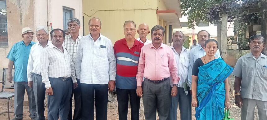 ಕರ್ನಾಟಕ ಕೈಮಗ್ಗ ಅಭಿವೃದ್ಧಿ ನಿಗಮದ ನಿವೃತ್ತ ನೌಕರರ ಗ್ರಾಜ್ಯುಟಿ, ಗಳಿಕೆ ರಜೆಯ ಹಣ ಕೊಡುವಂತೆ ನಿಗಮಕ್ಕೆ ಬೇಡಿಕೆ :ಎ.ನಾಗರಾಜಯ್ಯ ಕರ್ನಾಟಕ ಕೈಮಗ್ಗ ಅಭಿವೃದ್ಧಿ ನಿಗಮದ ನಿವೃತ್ತ ನೌಕರರ ಗ್ರಾಜ್ಯುಟಿ, ಗಳಿಕೆ ರಜೆಯ ಹಣ ಕೊಡುವಂತೆ ನಿಗಮಕ್ಕೆ ಬೇಡಿಕೆ :ಎ.ನಾಗರಾಜಯ್ಯ