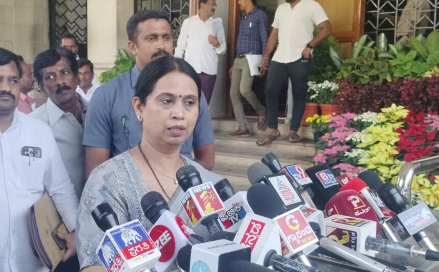* ಗುತ್ತಿಗೆ ಅವ್ಯವಹಾರದ ತನಿಖಾ ವರದಿ;  ಕ್ರಮದ ಬಗ್ಗೆ ಸಿಎಂ, ಕ್ಯಾಬಿನೆಟ್ ನಿರ್ಧಾರ- ಸಚಿವೆ ಲಕ್ಷ್ಮೀ ಹೆಬ್ಬಾಳಕರ್‌