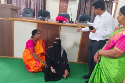 ಪುರಸಭೆಯ ಆಯವ್ಯಯ ಸಭೆ ತೊರೆದು ಪ್ರತಿಭಟನೆಗಿಳಿದ ಪುರಸಭೆ ಮಾಜಿ ಅಧ್ಯಕ್ಷೆ